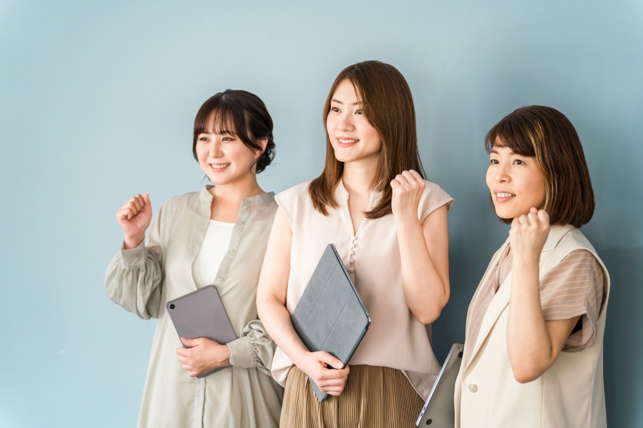 英文事務の年収はどれくらい？業務内容や役立つスキルを解説